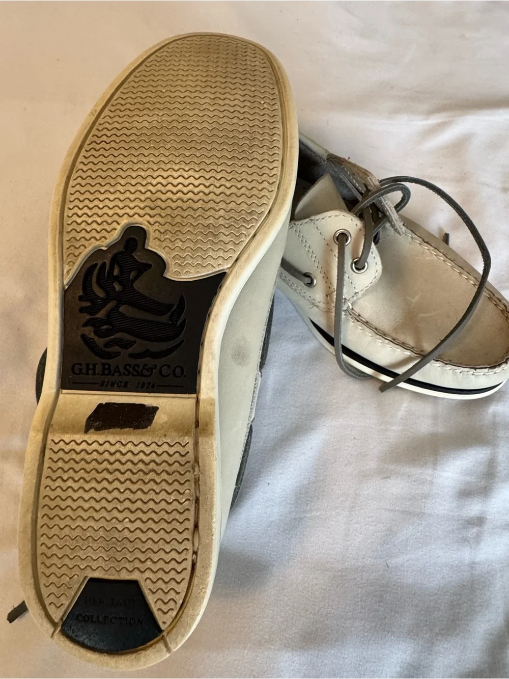 G.H. Bass & Co. Light Beige Leather Boat Shoes with Gray Laces